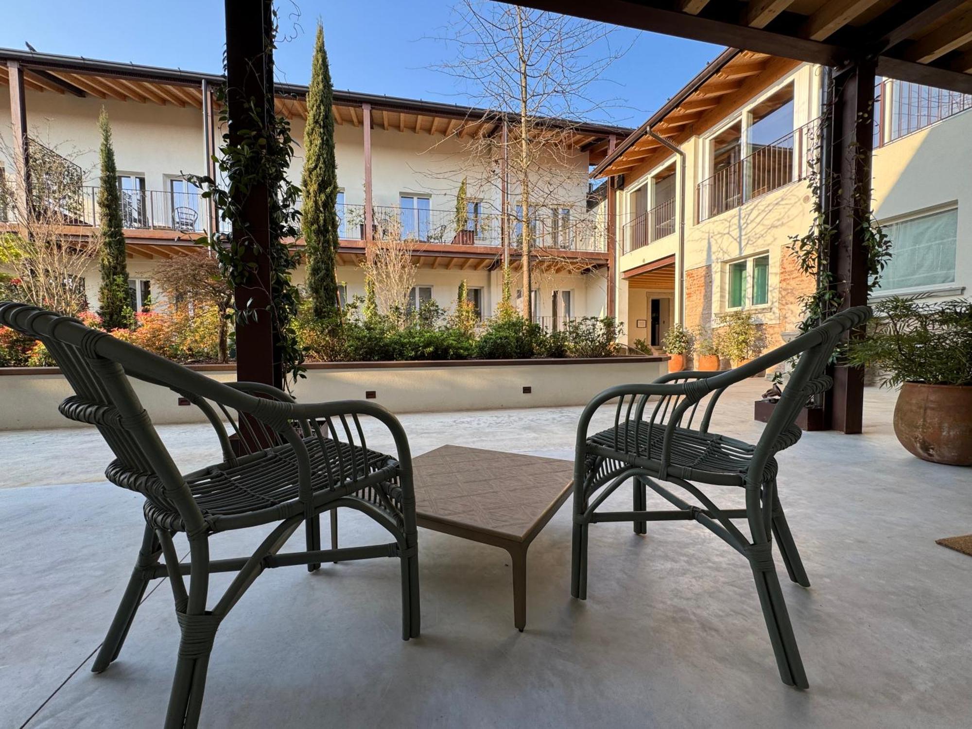 Tenuta Acquaviva Travagliato Esterno foto